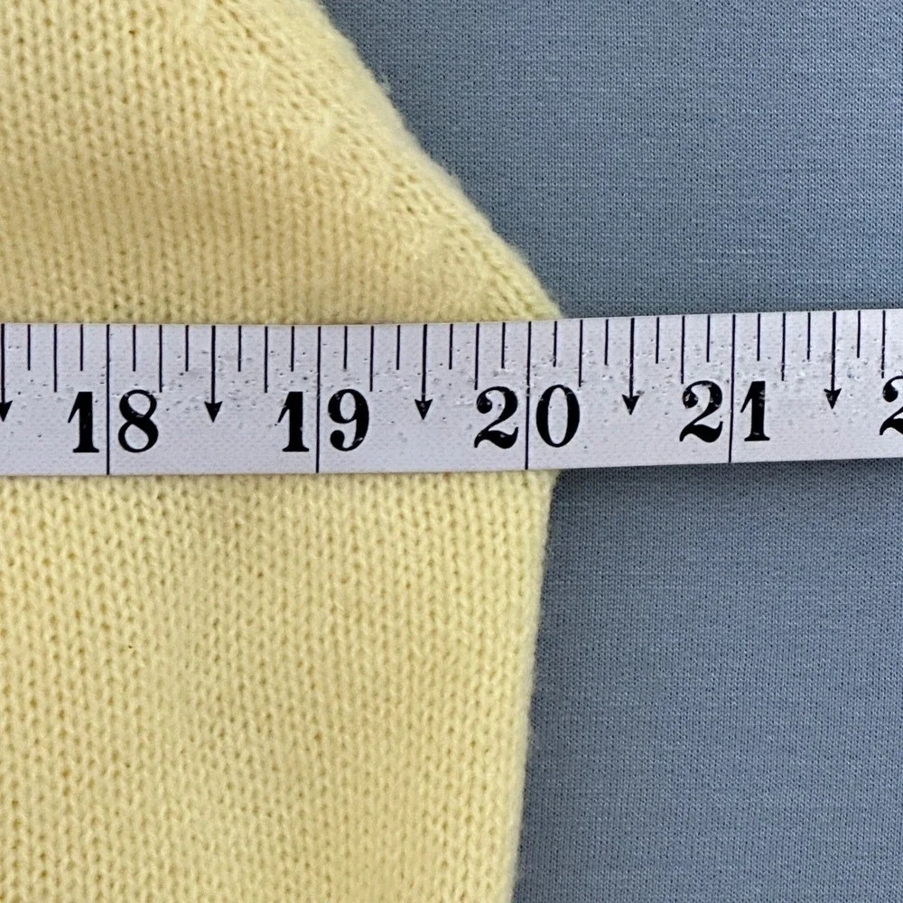 VTG Soft Girl Pastel Womens Sweater S Yellow Classic Collared Preppy Old Money